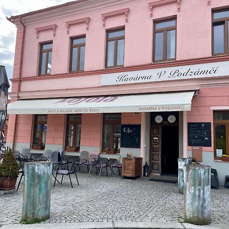 Apartmany V Podzamci V Blizkosti Zamku Blatná Exterior photo