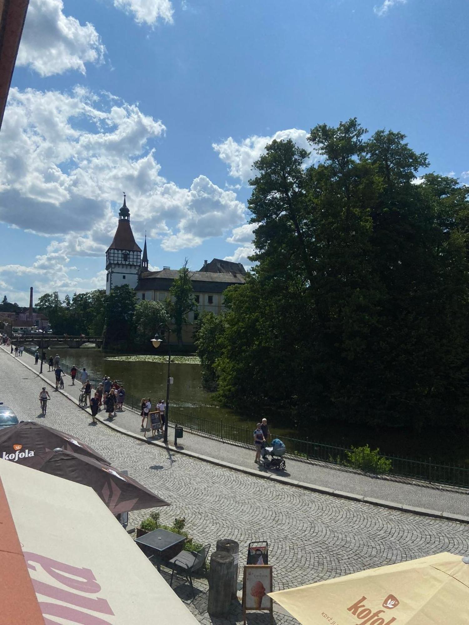 Apartmany V Podzamci V Blizkosti Zamku Blatná Exterior photo